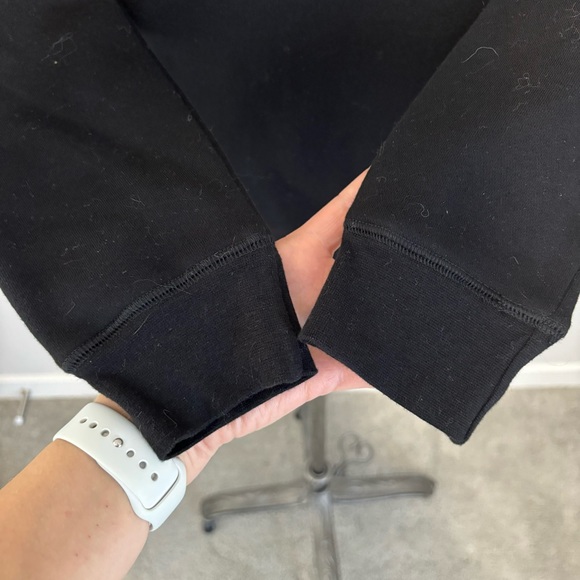 Brunette The Label This Wine Is Making Me Awesome Core Crew Neck Sweatshirt XS/S - Picture 10 of 15